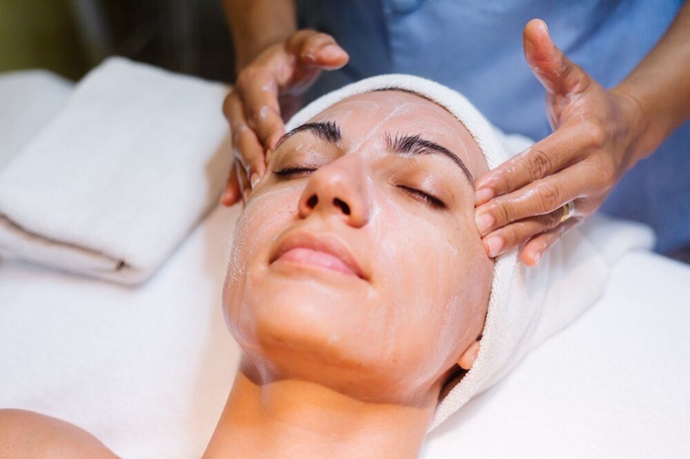 Anti-Aging Facials: Reduce Fine Lines and Stimulate Collagen